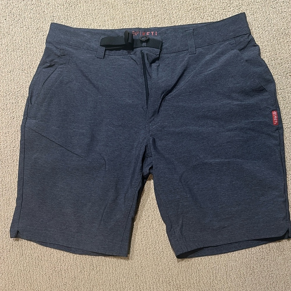 Men's Gray Shorts